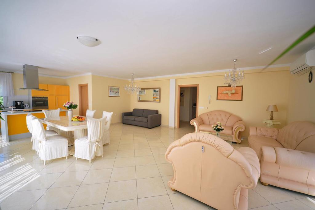 Apartments Mrkonja Matulji Ngoại thất bức ảnh